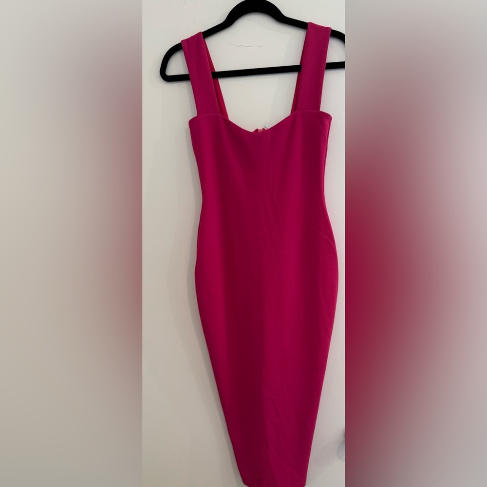 Nookie new with tags midi pink dress. Retail $300. Zipper and four-way stretch.S